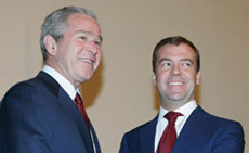 Thổng thống Nga Dmitry Medvedev và Tổng thống Mỹ W.Bush.